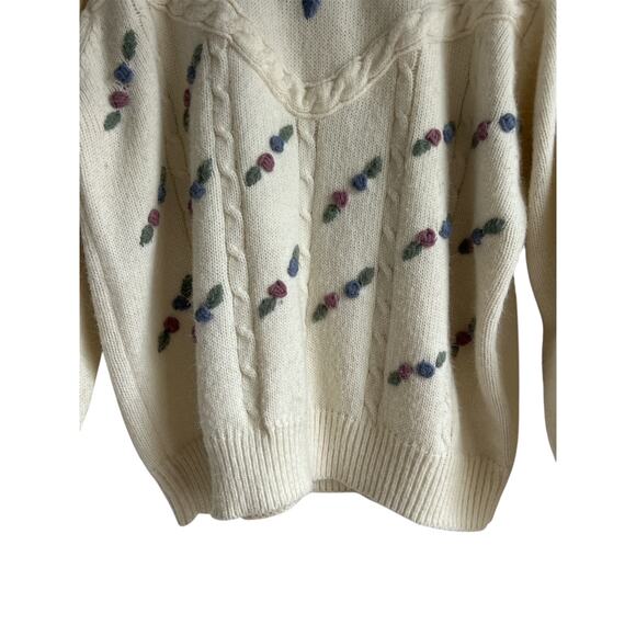 Vintage Alfred Dunner XL Cream Floral Embroidered Mock Neck Cable Knit Sweater - Picture 3 of 6